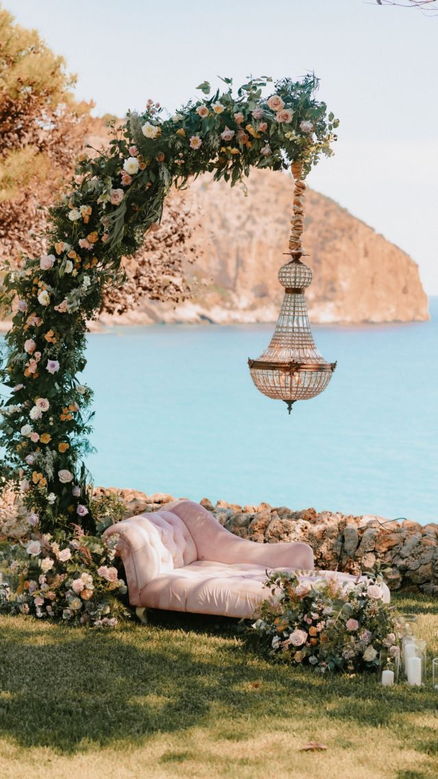 Dreams can come true 🤩
We are so in love with this incredible fairytale wedding set up - as the bride said: it feels like a fairy flying through her wonder forest 🧚✨
______________________
weddingplanner @mallorcaprincess 
Lights & Deco @bombillas_y_flores 
Video @missisbravo.films 
Tables & Chairs @exclusive4events 
Location @cansimoneta